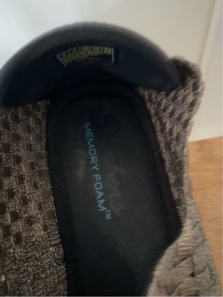 Sandalias cuña Skechers