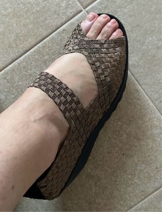 Sandalias cuña Skechers