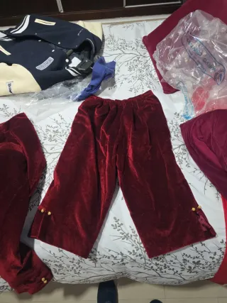 Traje fallero rojo terciopelo