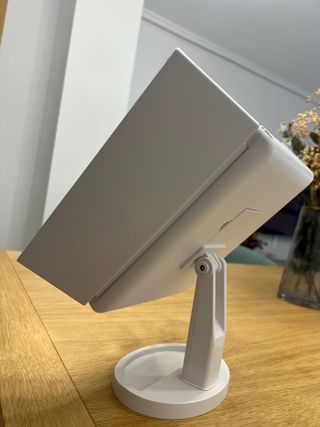 Espejo Maquillaje con Luz LED y con aumentos.