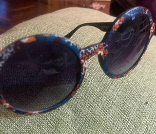 Occhiali da sole modello ricercato