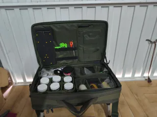 Estación de montaje pesca poco uso