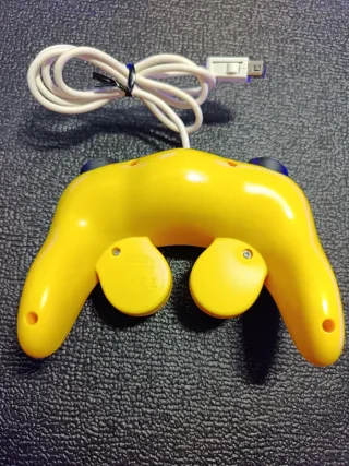 Mando Wii U/Wii Pikachu HORI