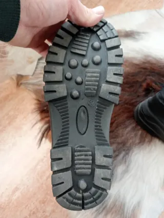 Botas de nieve infantiles negras y azules