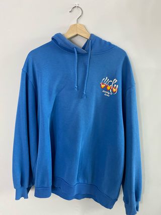 Sudadera azul con estampado Lucky