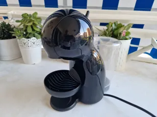Cafetera Dolce Gusto Negra