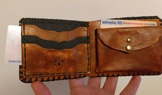 Cartera de cuero artesanal