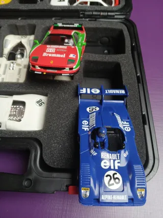 Maletín Scalextric Colección Leyendas Circuito