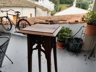 Peana antigua estilo modernista