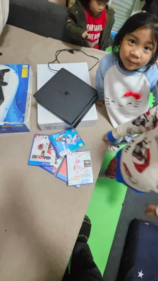 Console PS4 (PlayStation 4) Nera