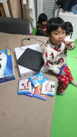 Console PS4 (PlayStation 4) Nera