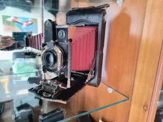 Antiche fotocamere 1900-1930