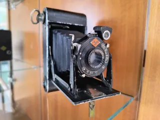 Antiche fotocamere 1900-1930