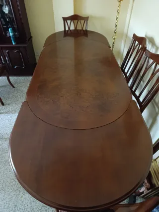 Mesa de comedor y 6 sillas Extensible a 250cm