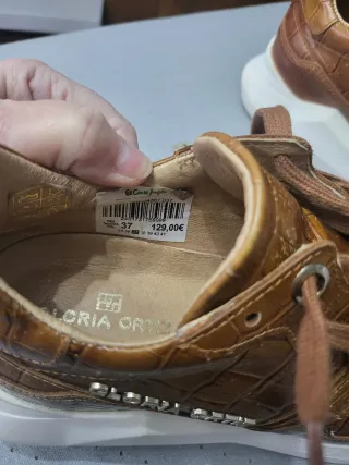 Zapatos Deportivos Marrones con Cordones