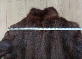 Abrigo de piel marrón