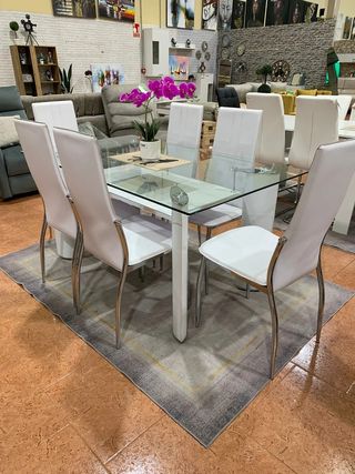 OFERTA!! Nueva mesa de comedor con sillas!!