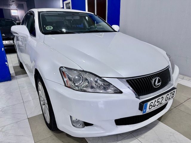 Lexus IS 220d Luxury Cambio 2.4 2010, foto 2