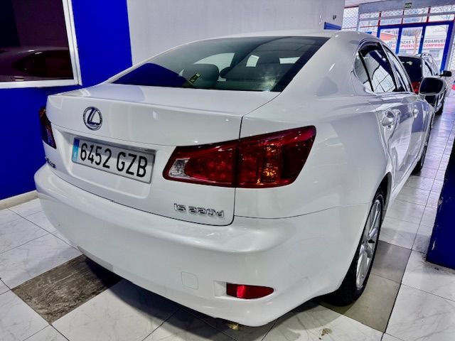 Lexus IS 220d Luxury Cambio 2.4 2010, foto 3