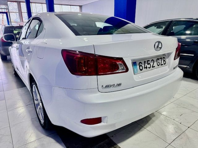 Lexus IS 220d Luxury Cambio 2.4 2010, foto 4