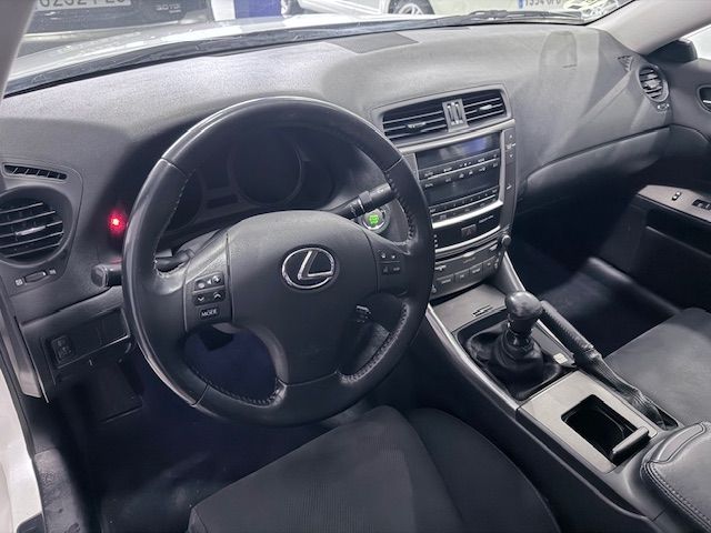 Lexus IS 220d Luxury Cambio 2.4 2010, foto 6