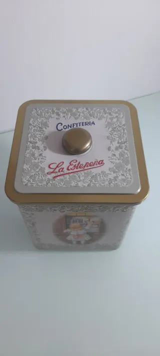 Scatola di latta vintage Confetteria La Estepena