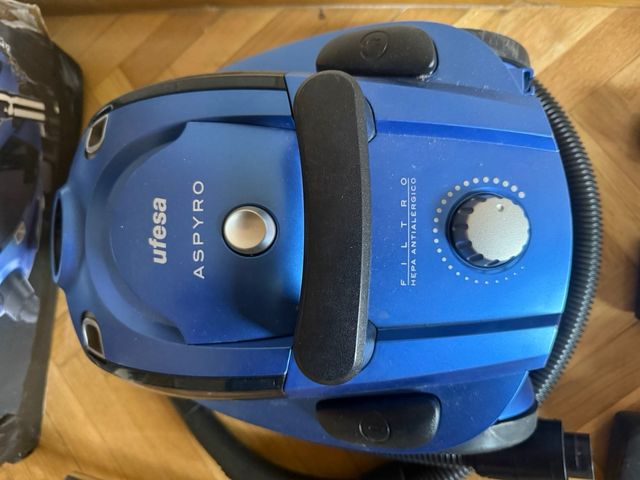 Aspirador Ufesa Aspiro con filtro de agua