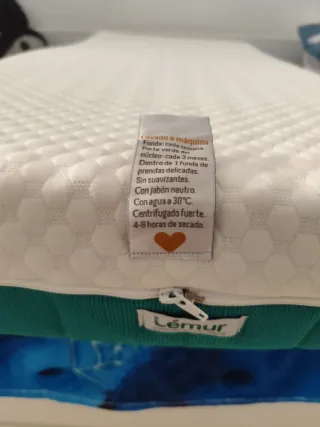 Cuna madera IKEA con colchón antiplagiocefalia