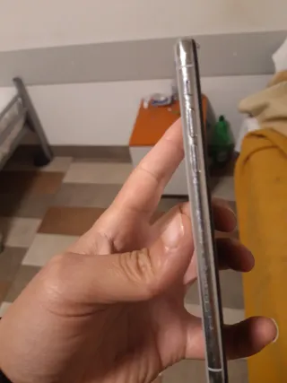 En buen estado su salid de la batería 90%