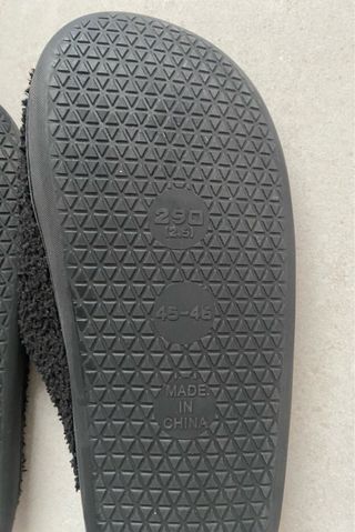 Zapatillas emoji happy negras y amarillas