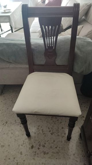 Mesa de salón con 6 sillas