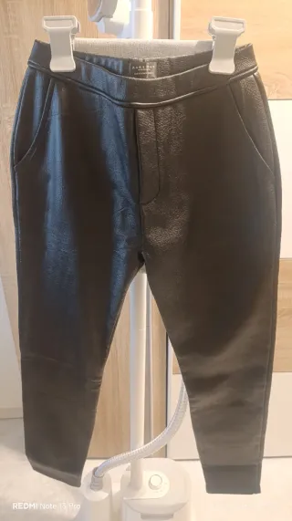 Pantalón Zara Man Polipiel Negro