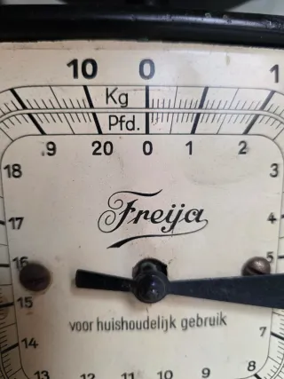 Báscula antigua vintage Preiffer