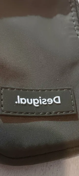 Monedero llavero Desigual verde oliva