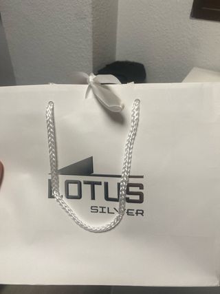 Collar Lotus Cruz Plata Sumergible