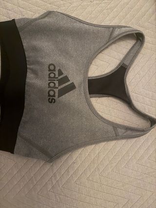 Top deportivo Adidas gris Talla XS