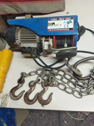 Montacargas Eléctrico 250kg