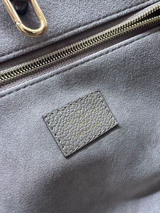 Louis Vuitton OnTheGo PM Beige/Oro