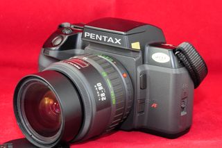 Pentax SF7 + obj 28-80mm f:3.5-4.5