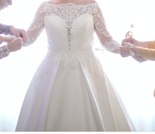 Vestido de Novia Pronovias color crema