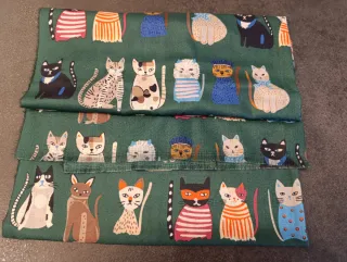 Sciarpa e guanti invernali con gatti