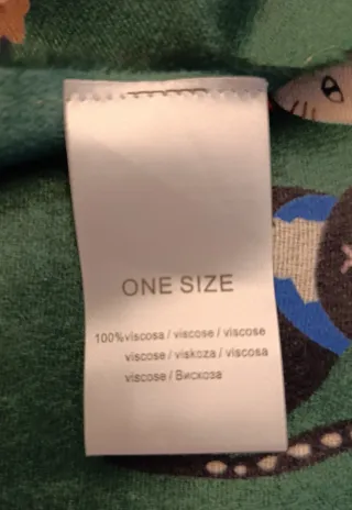 Sciarpa e guanti invernali con gatti