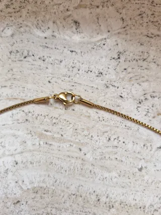 Collana color oro giallo