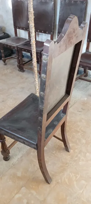 Sillas Vintage Cuero y Madera (aprox. 100 años)