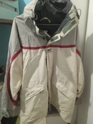 Chaqueta Helly Hansen Beige/Roja Talla M