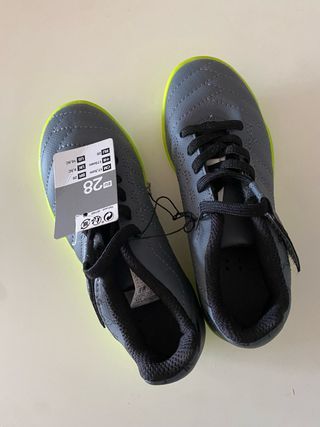 Botas de fútbol niño talla 28