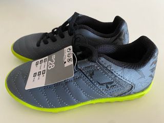 Botas de fútbol niño talla 28