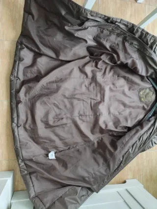 Abrigo acolchado marrón, plumífero, parka