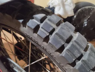 Juego Neumáticos Trail 90/90R21 y 150/70R17