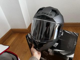 Casco de moto LS2 mate